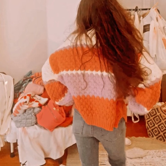 NWOT Boho Sweater by Debut with Balloon sleeves we all want in a Cozy knit 🧶🤍 - Picture 3 of 10